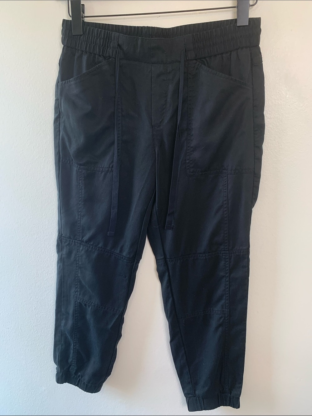 Banana Republic Black Petite Lightweight Jogger w Pockets, Drawstring Waist